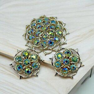 Sarah Coventry Vtg Aurora Borealis Rhinestone Limelight Pin  Brooch Earrings Set